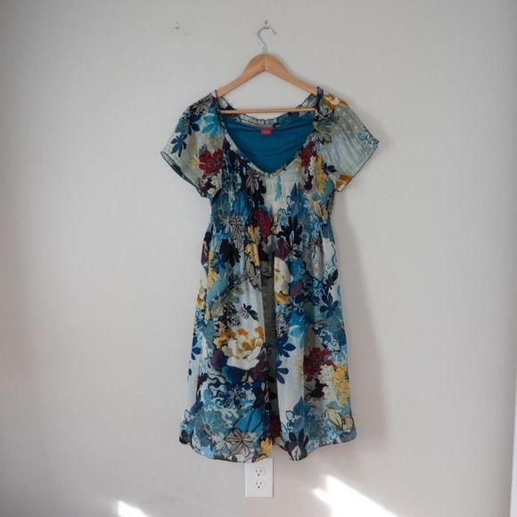 Dresses & Skirts - Y2K Sunny Leigh Flowery Dress